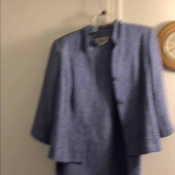 Suits - Picture 4 of 4